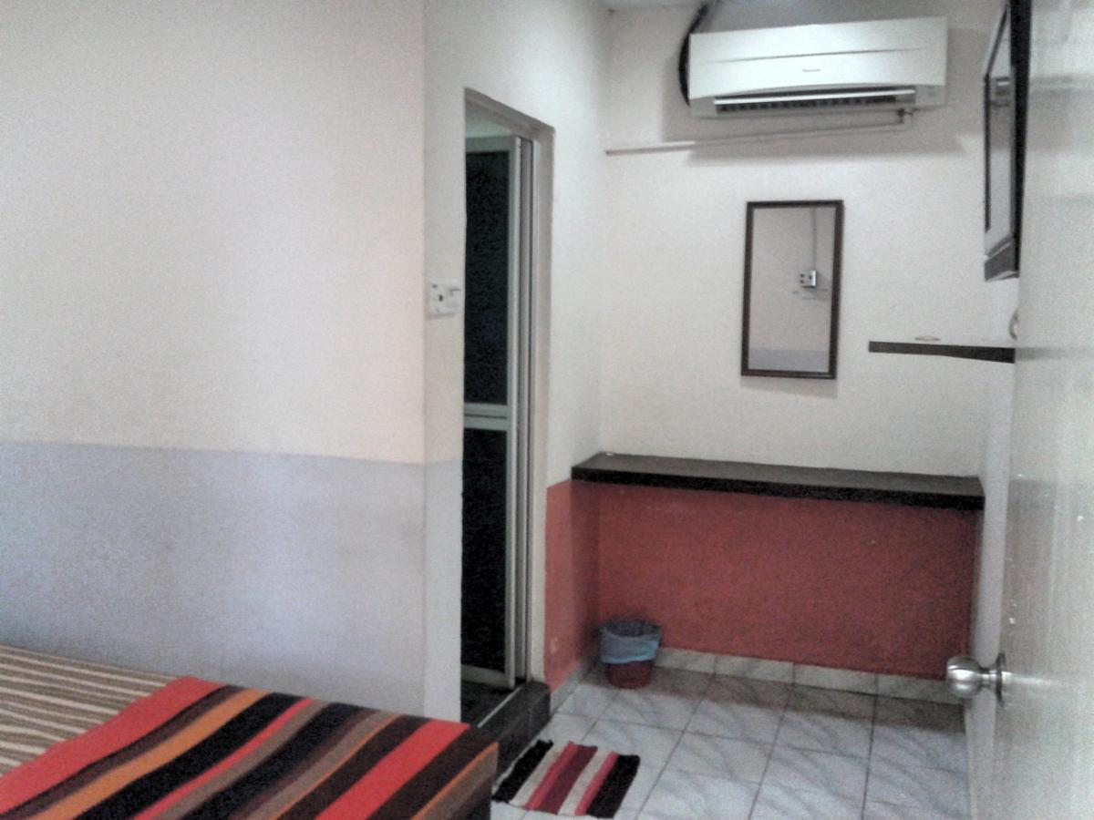 Hotel Buddy Hotel, *